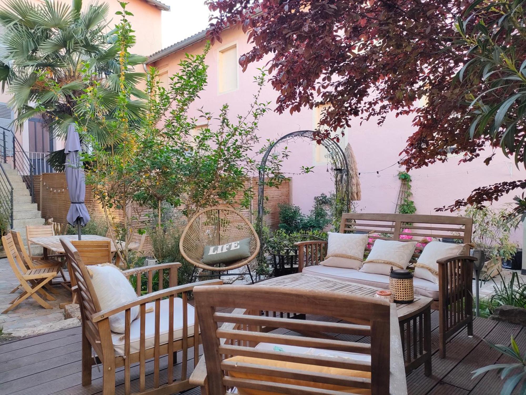 La Chamade En Beaujolais Bed & Breakfast Anse Luaran gambar